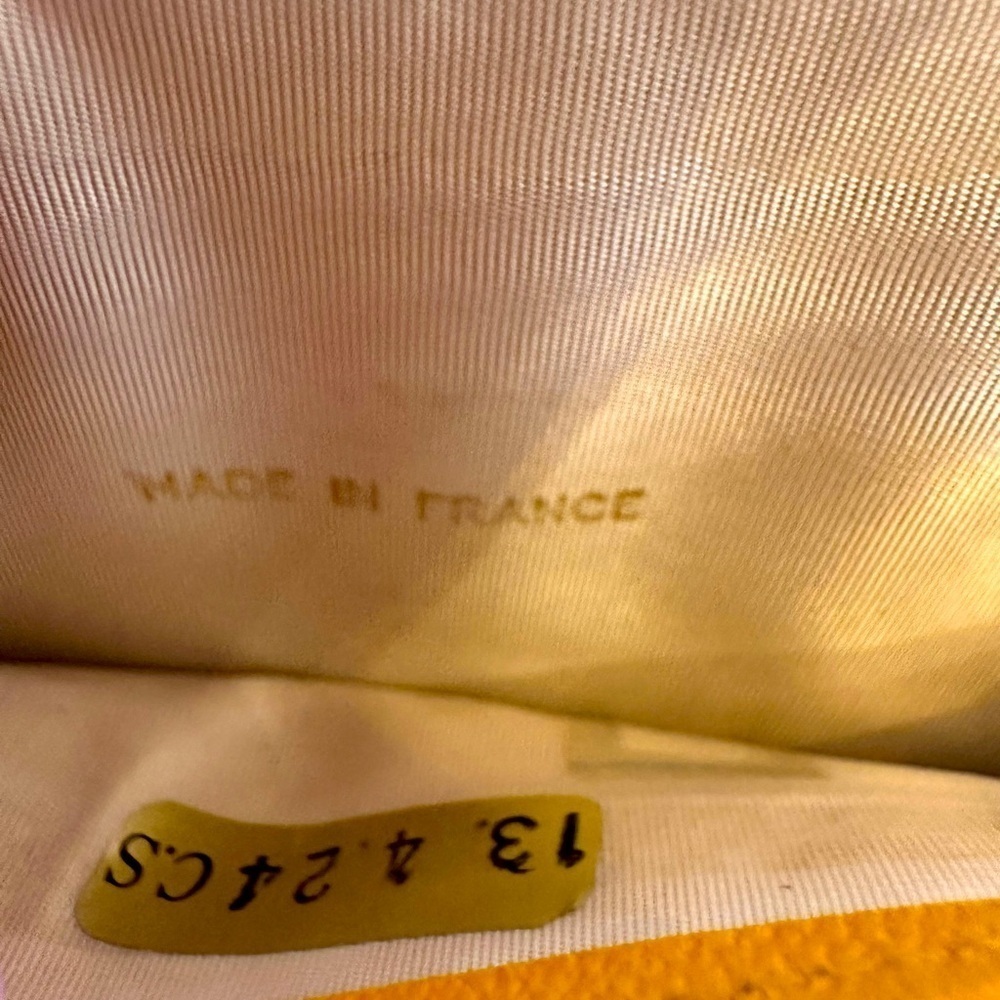 Vintage Chanel Yellow Leather Card Holder
Pre Owned - Picture 10 of 11